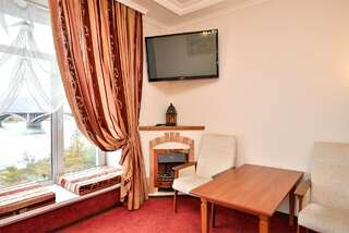 Гостиница Огни Енисея Красноярск Джуниор Сюит "Огни Енисея"-4