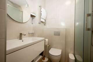 Гостиница Огни Енисея Красноярск Джуниор Сюит "Акварель"-7