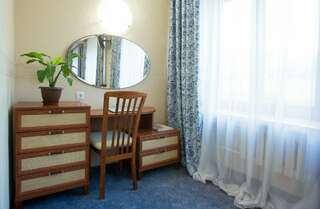 Гостиница Огни Енисея Красноярск Джуниор Сюит "Семейный"-3