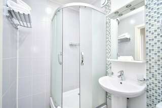 Гостиница Огни Енисея Красноярск Джуниор Сюит Двухкомнатный-11